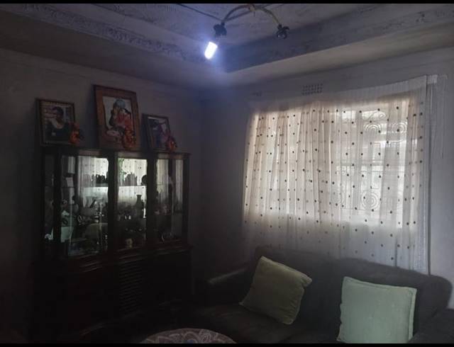 2 BEDROOM HOUSE FOR SALE IN DHLAMINI